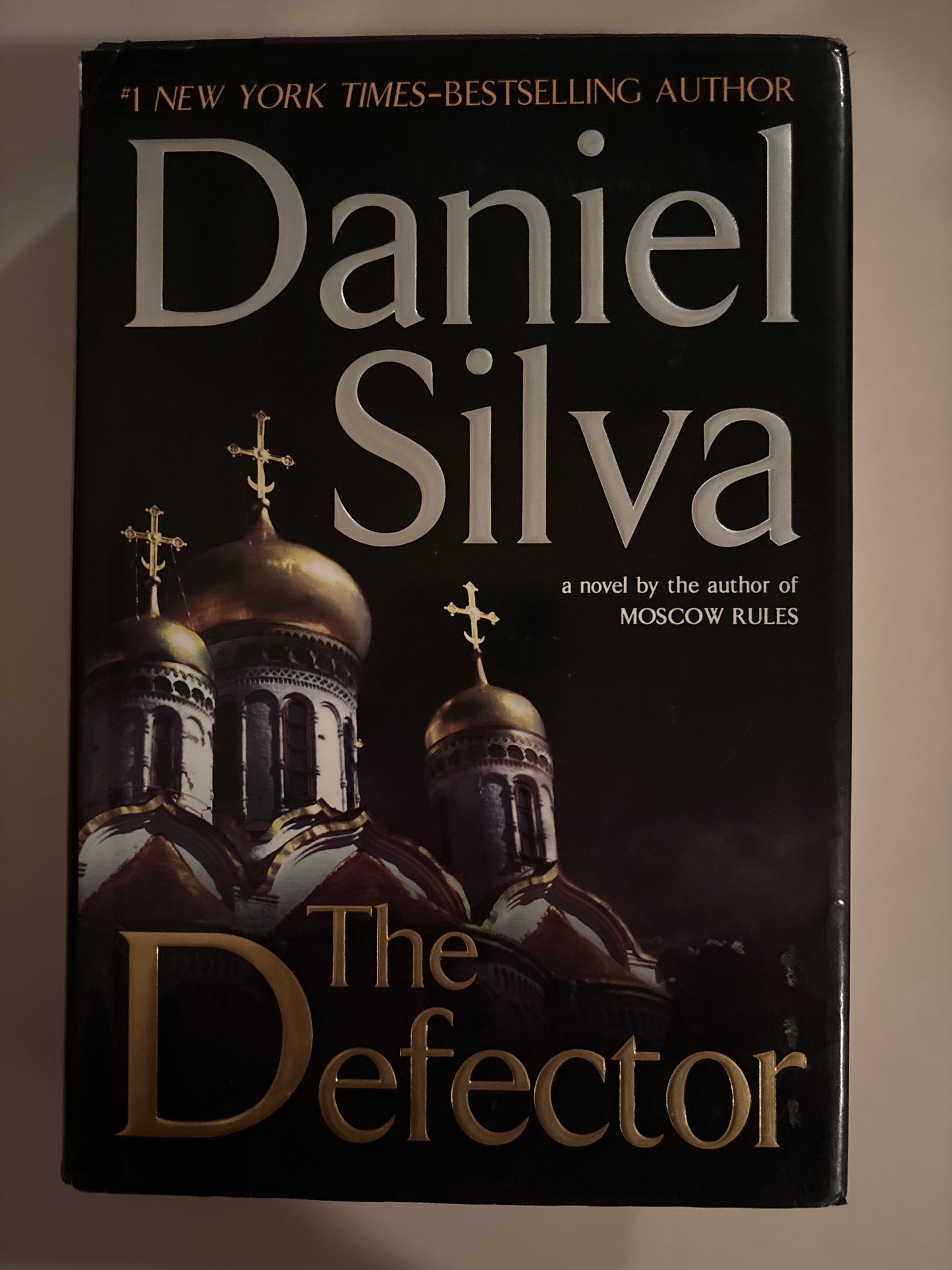 The Defector (Gabriel Allon Book 9) by Daniel Silva