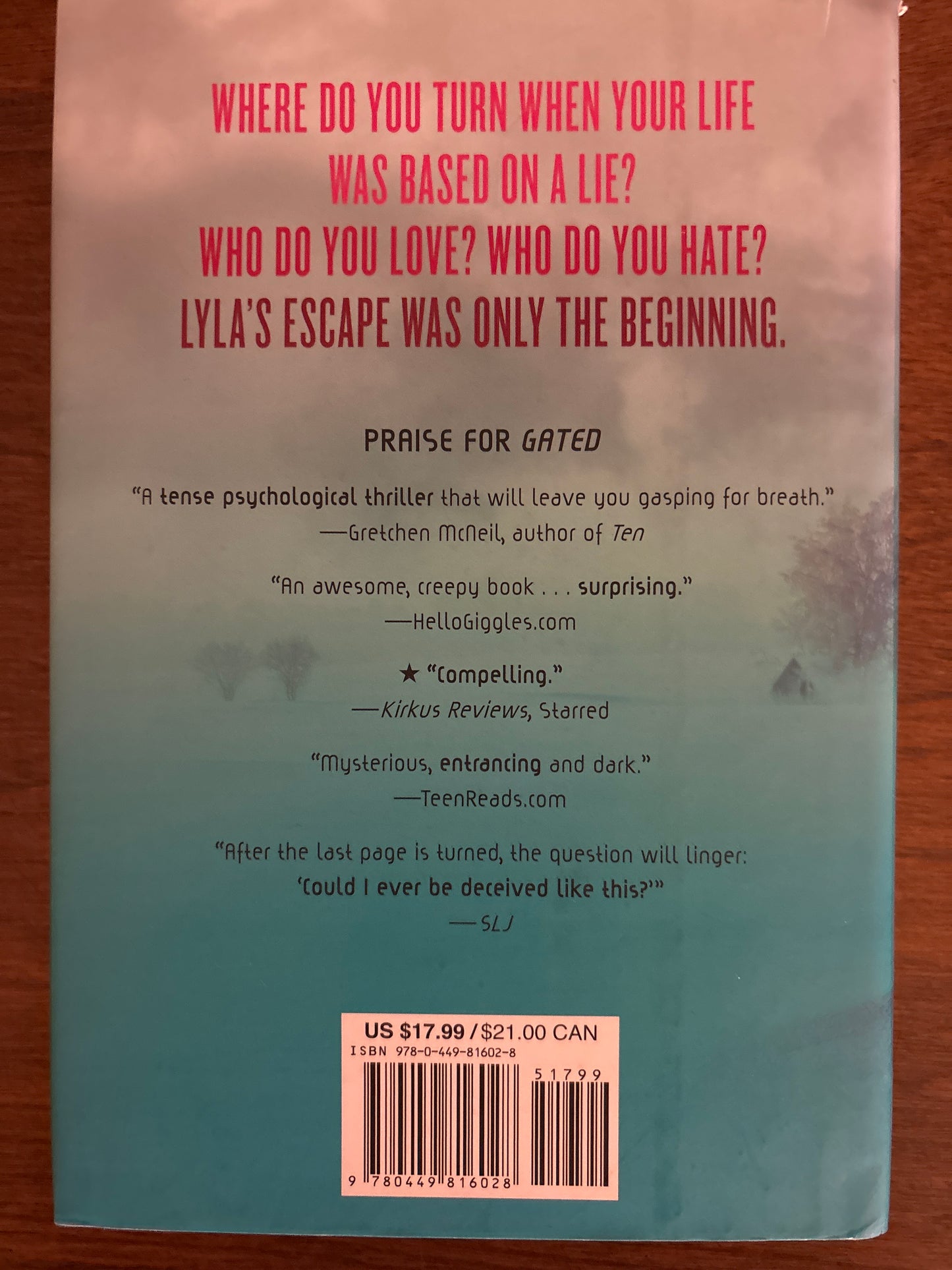 Astray by Amy Christine Parker (Author)
