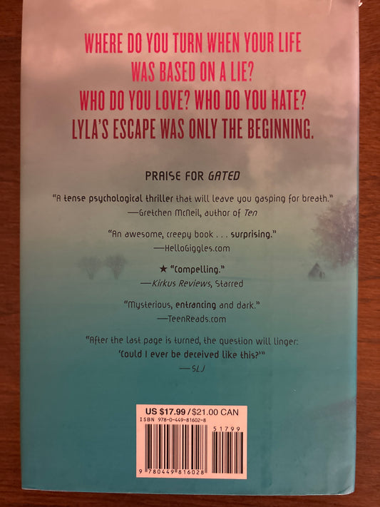 Astray by Amy Christine Parker (Author)