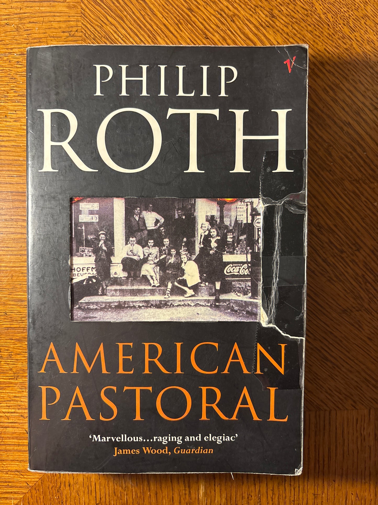 American Pastoral by Philip Roth (Author)